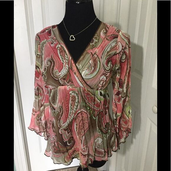 Beautiful blouse by Cato in size small - Picture 1 of 2